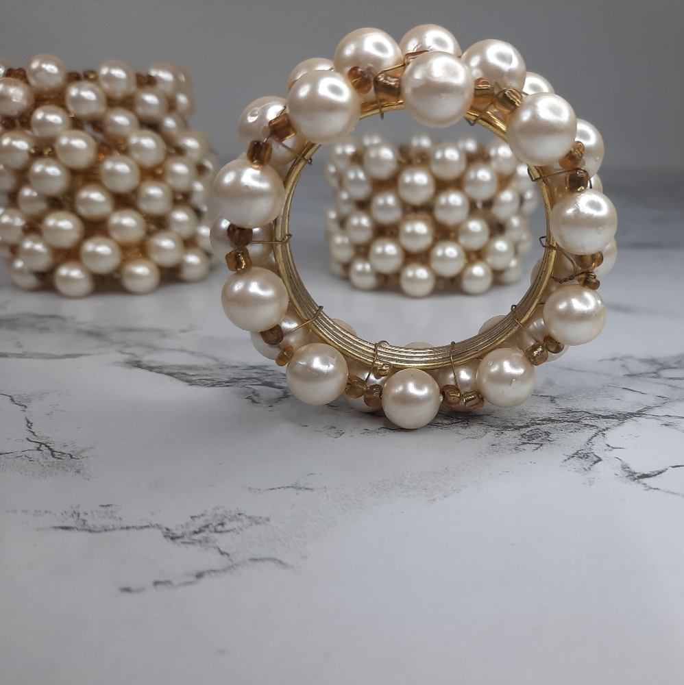 HERITAGE COLLECTION 6 PEARLIZED AND GOLD‎ BEADED NAPKIN RINGS